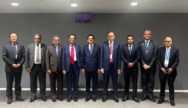 नेपालको वित्तीय अवस्था सन्तोषजनक छ : गभर्नर अधिकारी