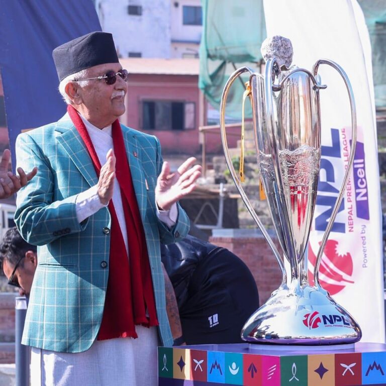 एनपीएलको च्याम्पियन टोली जनकपुरलाई प्रधानमन्त्री ओलीले दिए बधाई