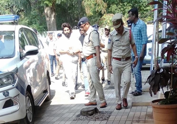 अल्लु अर्जुन १४ दिन न्यायिक हिरासतमा बस्ने