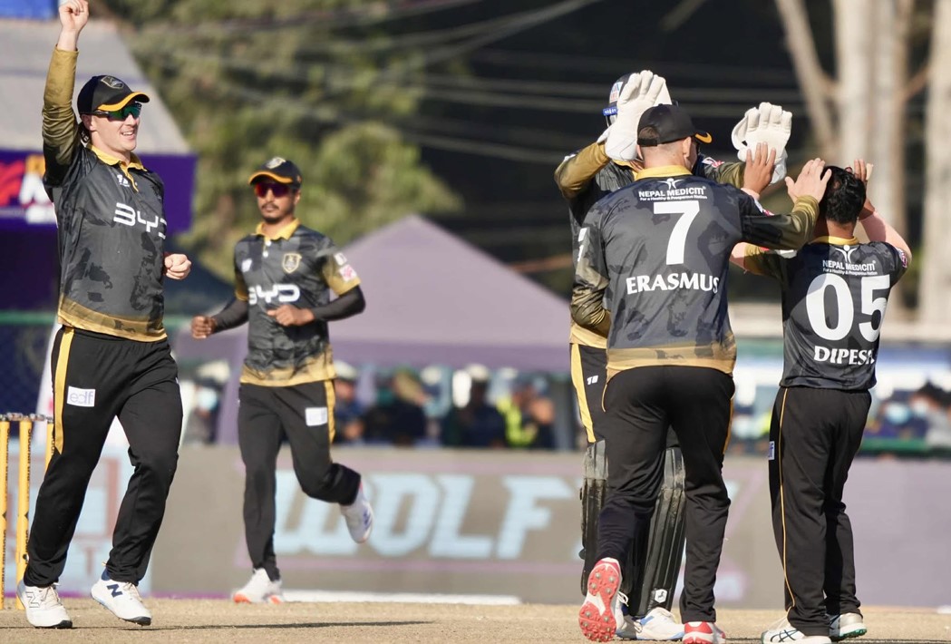लुम्बिनीका ८ खेलाडीले बनाउन सकेनन् दोहोरो रन, काठमाडौं १८ रनले विजयी