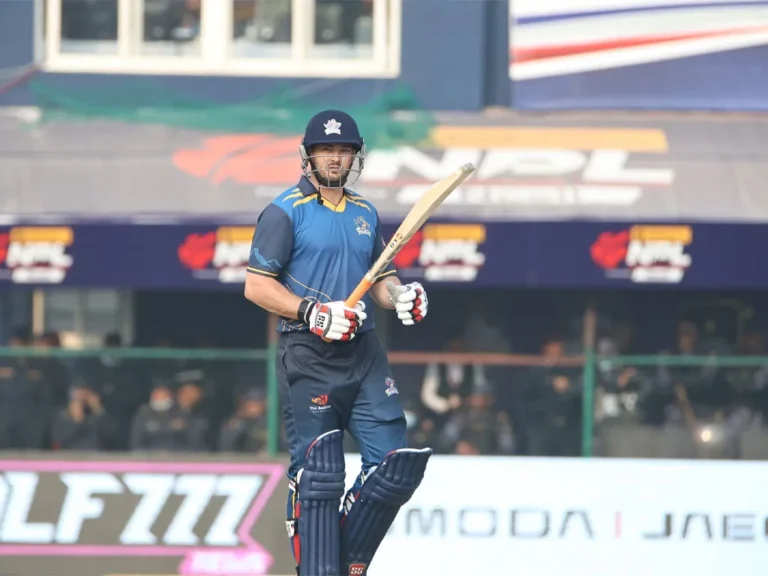 लगातारको दुई हारपछि पोखराको धुँवादार ब्याटिङ, लुम्बिनीमाथि १० विकेटको रवाफिलो जितसँगै खेर गयो रोहितको ९० रन