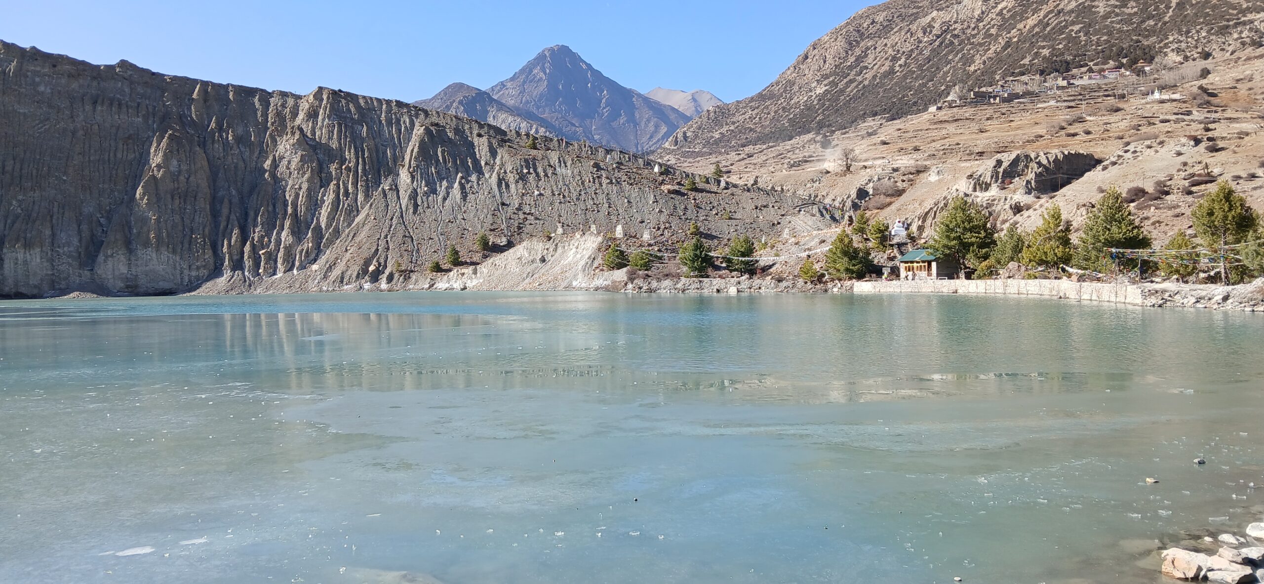 ‘अचम्मै पो भो ! मनाङमा हिउँ नै परेन’