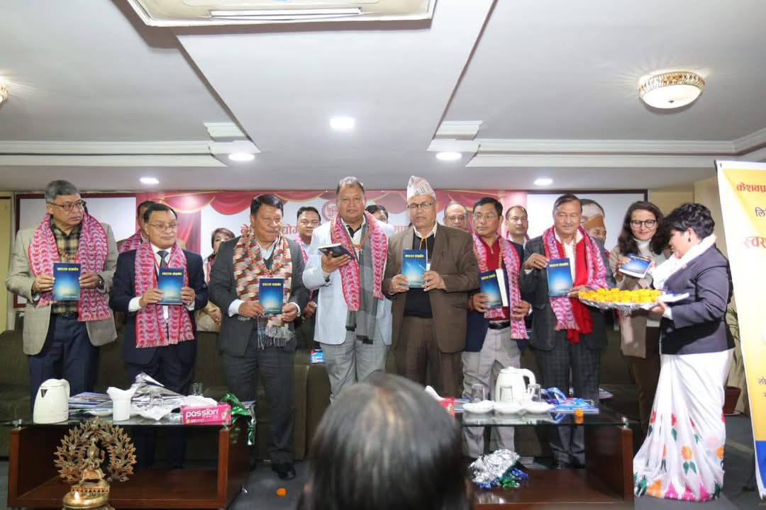 “स्वराज्य शंखघोष” पुस्तक बजारमा उपलब्ध