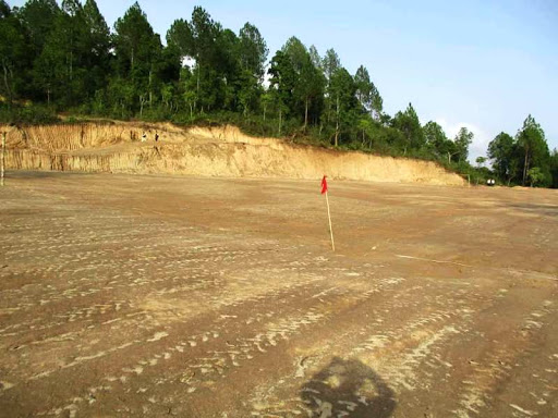 तुसारेपानीमा चन्दा उठाएर खेलमैदान निर्माण