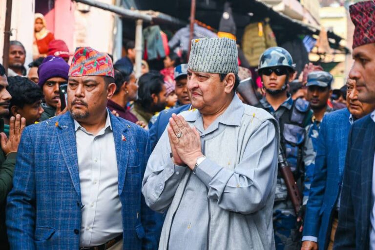 ‘जन्मदैं नेपालीको शीरमा हजार होइन लाखको ऋणभारको बोझ छ’