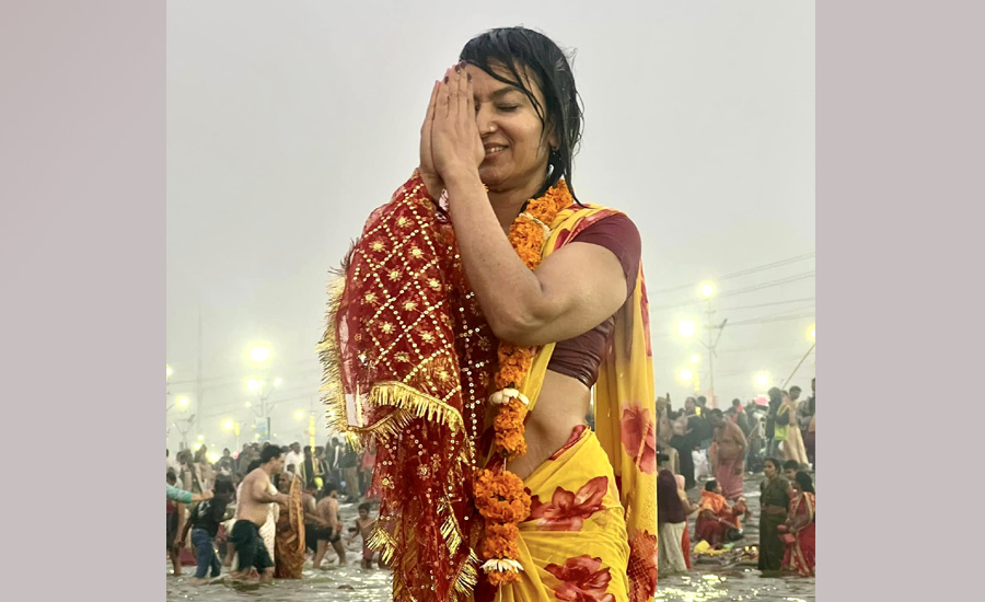 ‘ए मेरो हजुर ५’अघि महाकुम्भमा झरनाको डुबुल्की