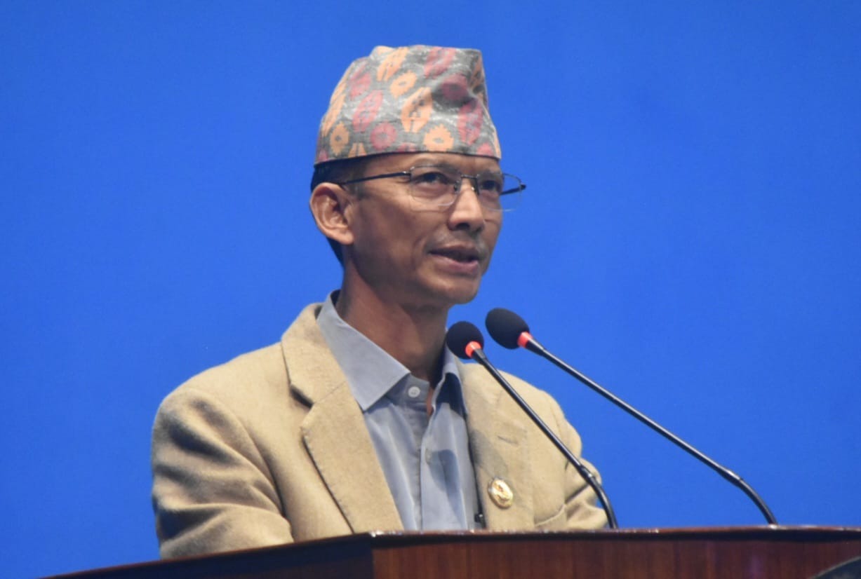 ओलीबाट देश उभोँ नलाग्ने मेटमणिको ठोकुवा, संकटबाट मुलुकलाई जोगाउन भन्दै मागे राजीनामा