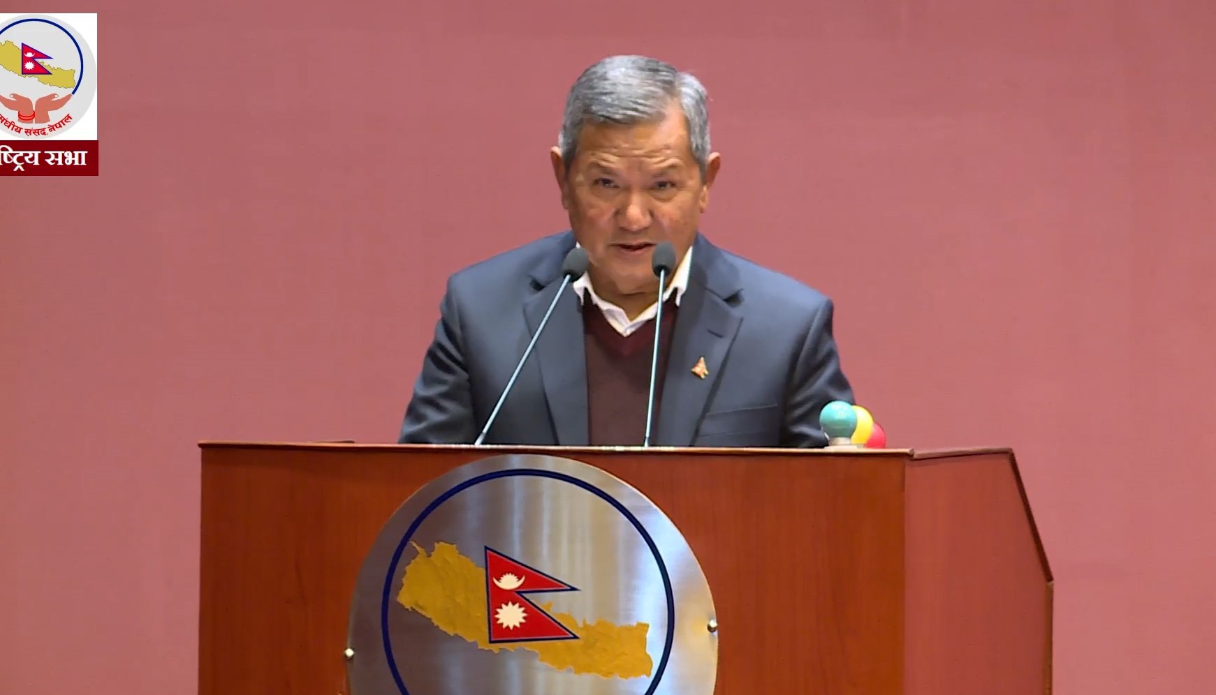 विवादित सामाजिक सञ्जाल विधेयक राष्ट्रिय सभामा पेस भयो, एमाले बाहेकका दलका सांसद विपक्षमा