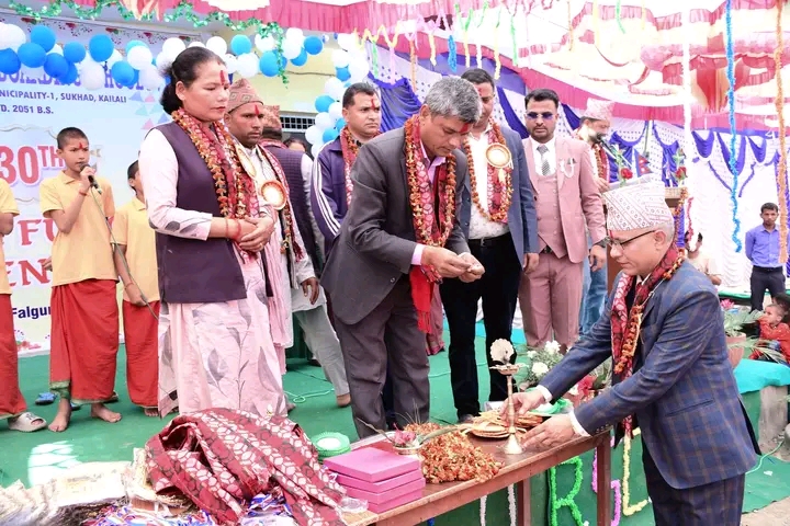 न्यु स्टार इङ्ग्लिस बोर्डिङ स्कुलको ३०औं वार्षिकोत्सव सम्पन्न