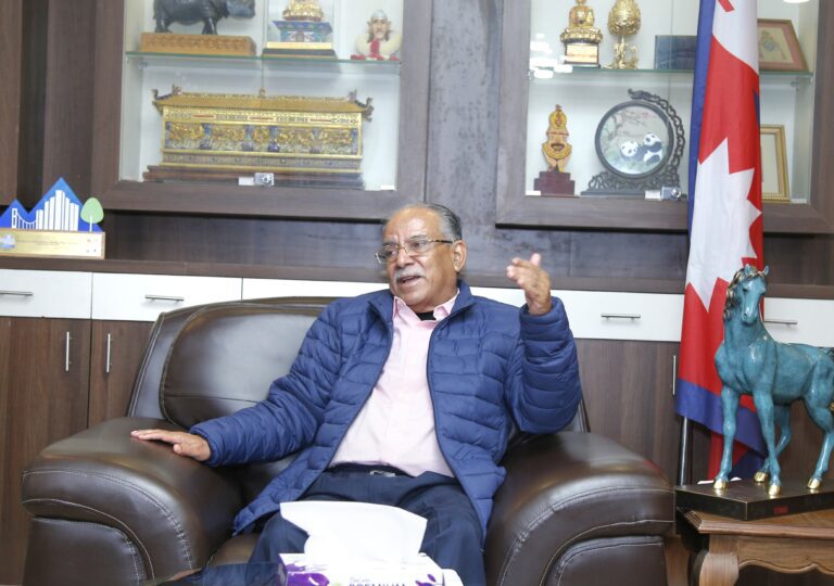 आफ्नो फोटो जलाउनेलाई पक्राउ गर्दापनि प्रचण्डले जनाए विरोध