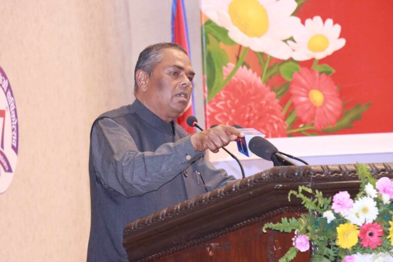 सरकार अत्यन्त कमजोर देखिएको छ, विचौलियाको त राज्य नै छः पूर्व उपप्रधानमन्त्री यादव