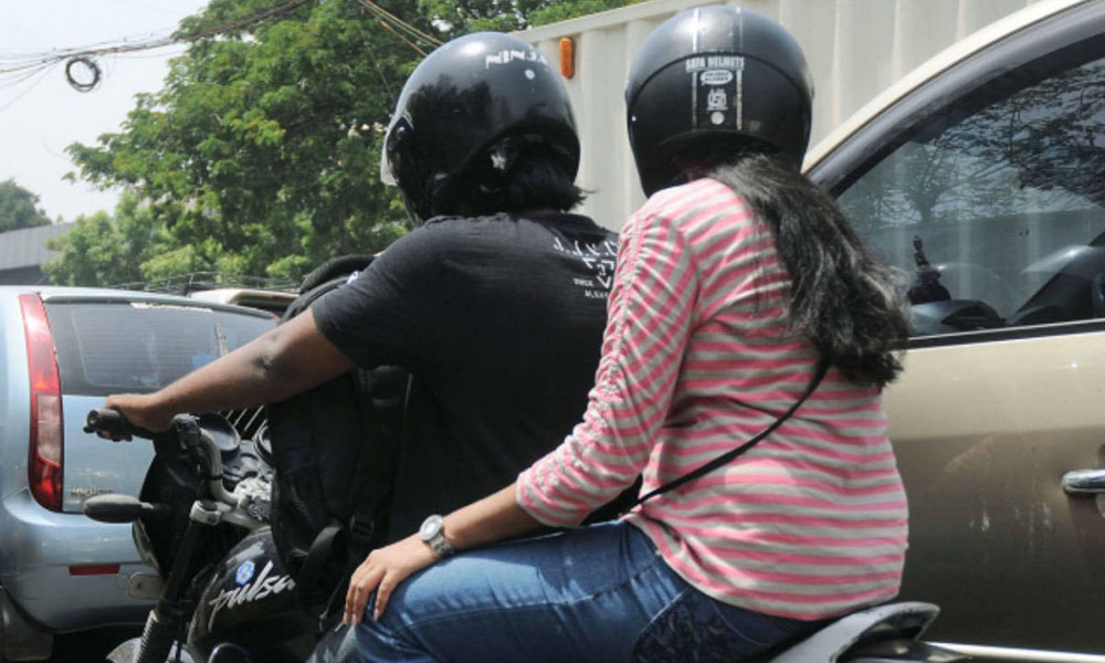 फेरि दुई हेल्मेटको व्यवस्था, सार्वजनिक सवारी चालक आठ कक्षा उत्तीर्ण भएकै हुनुपर्ने