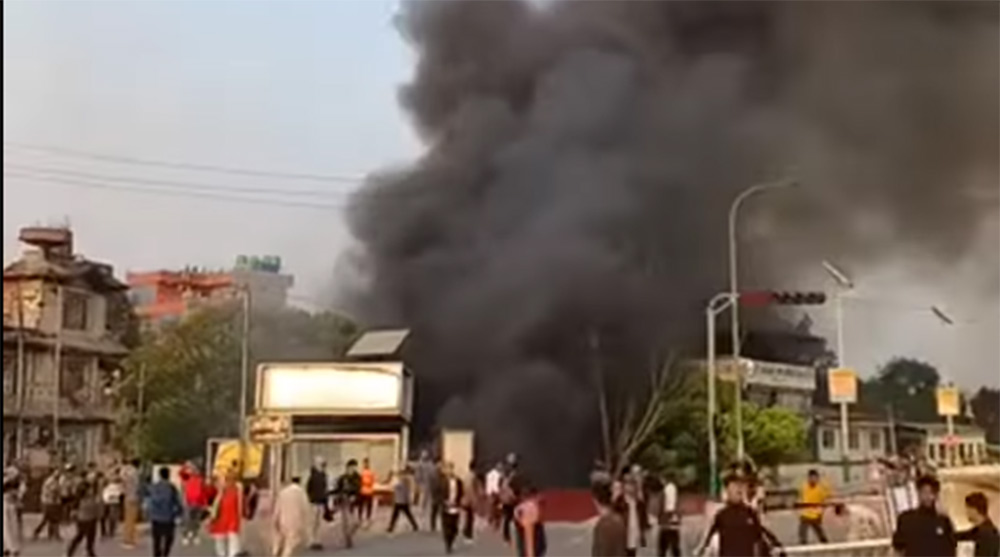 जडीबुटी कम्पनीमा आगजनी, नियन्त्रणका लागि कतैबाट पहल भएन