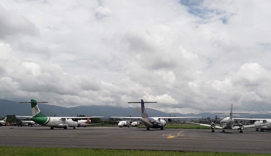 विमानस्थलमा उडान रोकियो, अन्तर्राष्ट्रिय जहाज आकाशमै होल्ड