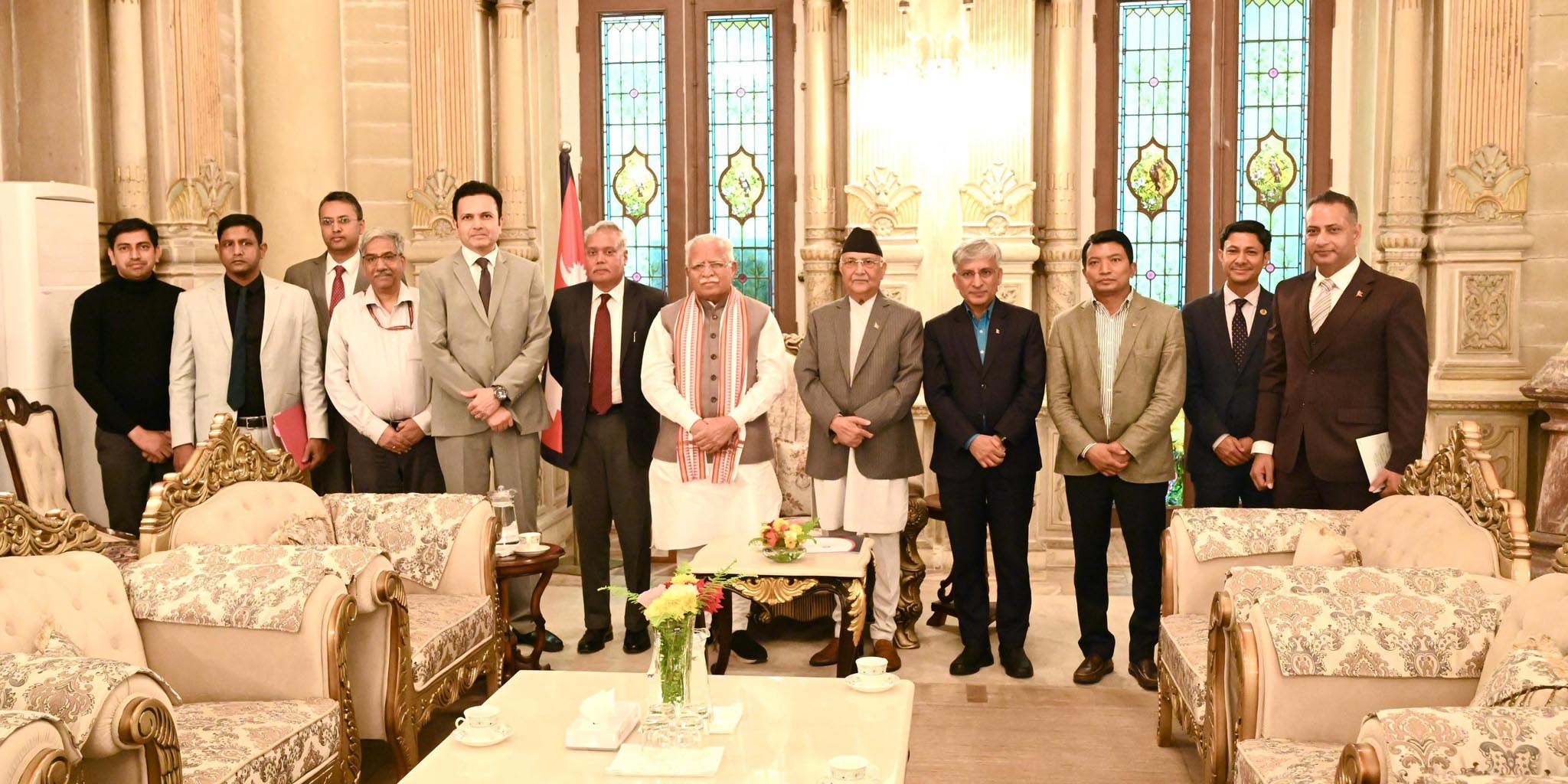 प्रधानमन्त्री ओली र भारतीय मन्त्री खट्टरबीच भेटवार्ता, जलविद्युत सहकार्य विस्तारमा जोड