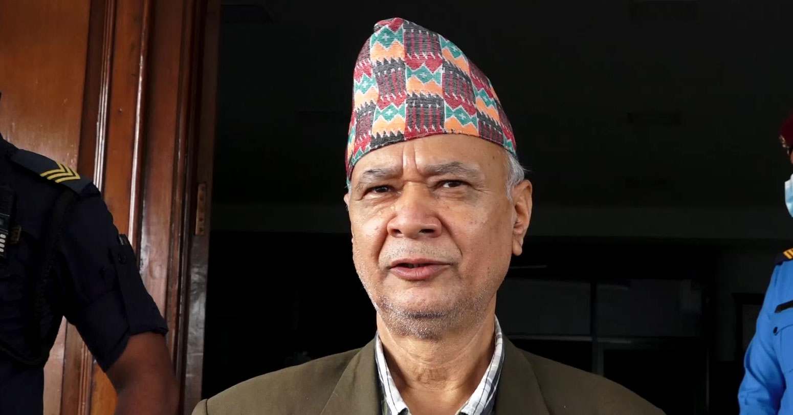 शिक्षा मन्त्रीको वार्ता आह्वान, सिंहदरबार गेटमै रोकिए शिक्षकहरू