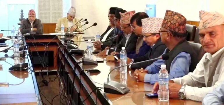 शिक्षकको अडान अझै अडिग, सरकारको आश्वासन अधुरो