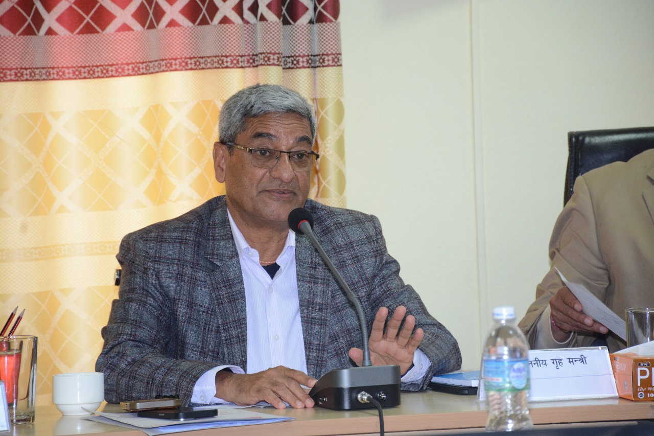 कांग्रेस र एमालेबीच कुनै समस्या छैन : गृहमन्त्री