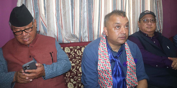 माधव नेपालमाथिको मुद्दाको सम्मानपूर्वक निरुपण गरिनुपर्नेमा गगन थापाको जोड