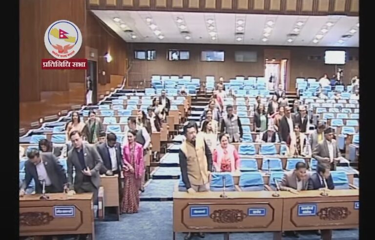 संसद्मा विपक्षीहरूको अवरोध कायमै, बैठक आधा घण्टाको लागि स्थगित