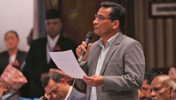 सरकारलाई शक्ति बस्नेतको प्रश्न : संविधान संशोधनको चर्चा हुनै छाड्यो किन ?