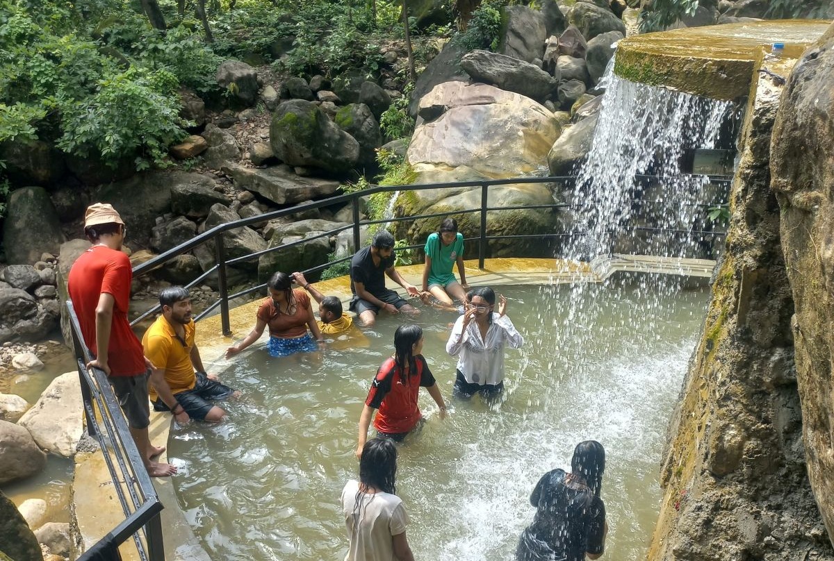 आकर्षक&hellip;