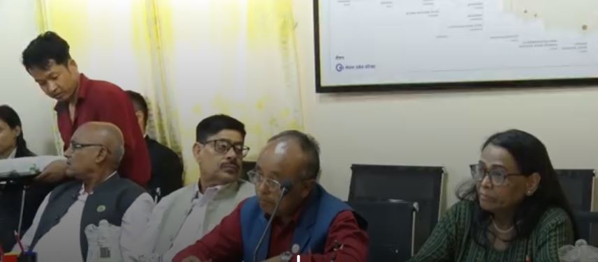 उद्योग समितिद्वारा सहज रुपमा रासायनिक मल वितरणको आवश्यक प्रवन्ध गर्न सरकारलाई निर्देशन