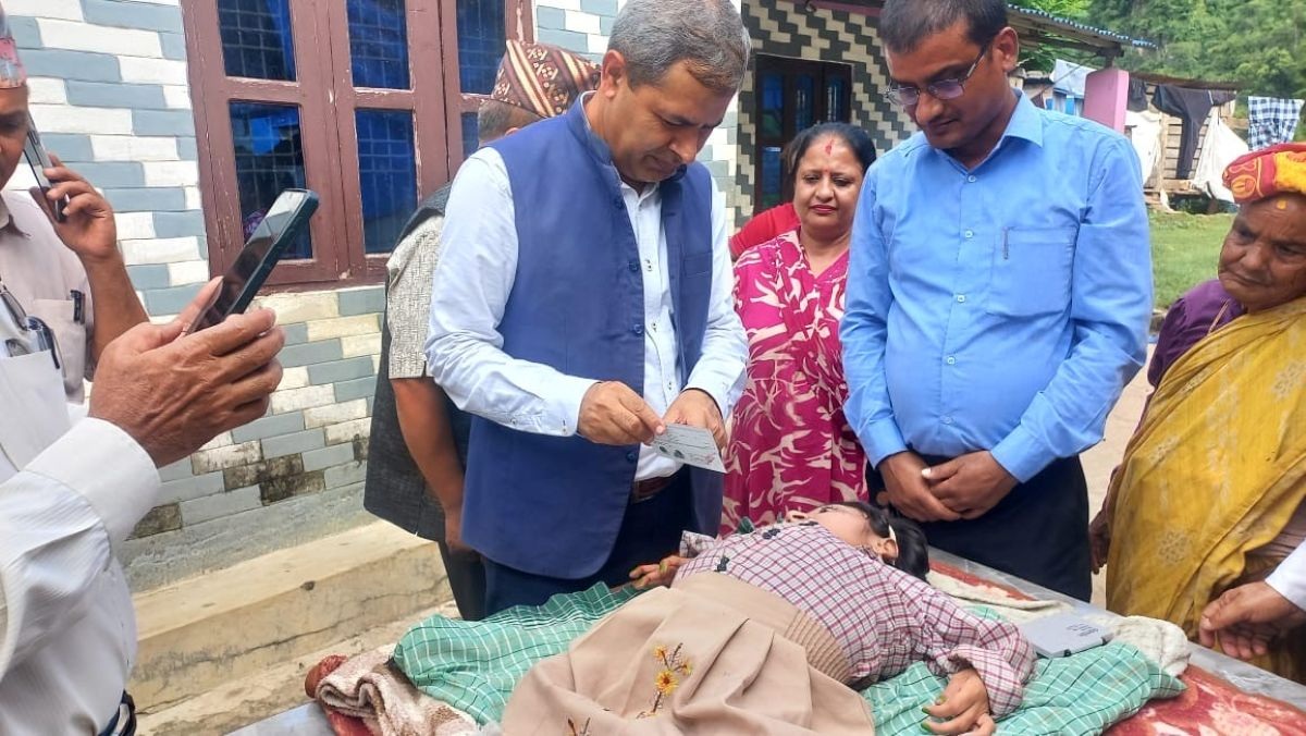 अशक्तलाई घरमै नागरिकताको प्रमाणपत्र