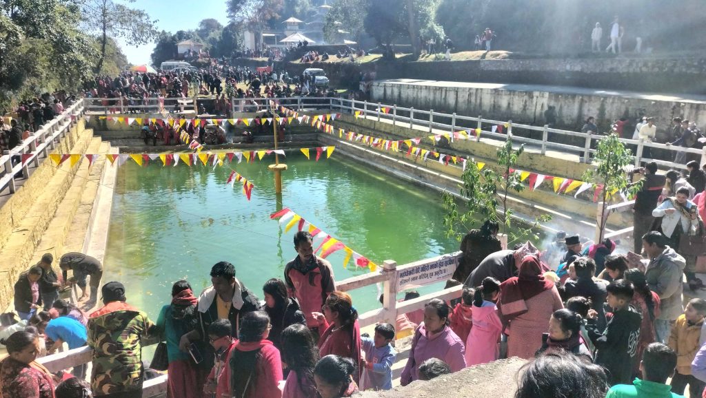 रेसुङ्गामा सुरु भयो साउने मेला