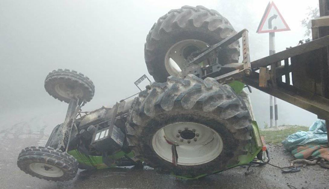 हुम्लामा ट्याक्टर दुर्घटना हुँदा १३ जना घाइते, १ जनाको अवस्था गम्भीर